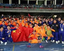 UFC友谊赛,瓯越铁骑队与姑苏海豚队读秒扳平,体能对抗拉满!边后卫成为亮点 UFC友谊赛,瓯越铁骑队与姑苏海豚队读秒扳平,体能对抗拉满!边后卫成为亮点