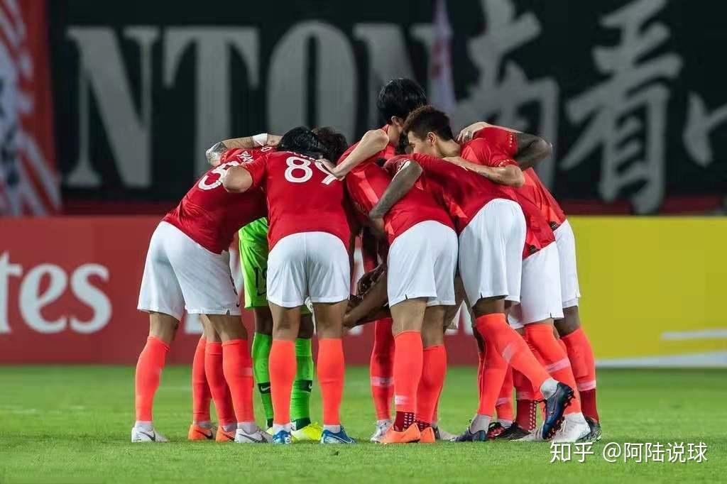  里昂发布备战花絮；冲刺阶段单刀错失；亚冠任务艰巨；心理建设被强调