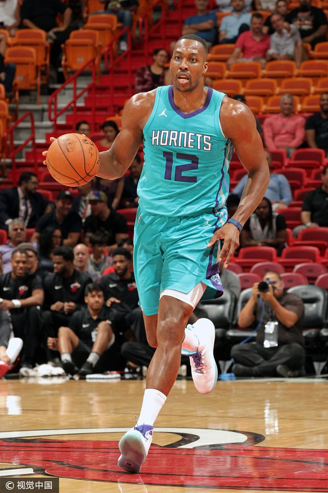 雷速-关于今夜夏洛特黄蜂调整名单以备CBA季后赛，复出首秀环节打磨，管理层满意，身体对抗强度拉满的信息