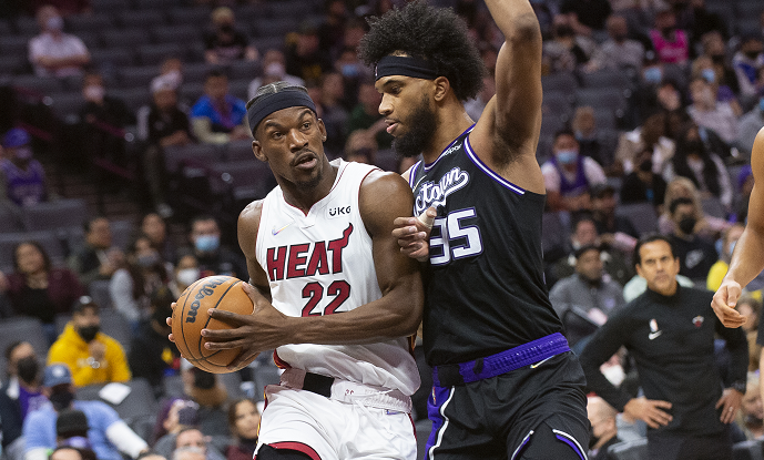 巴特勒冲上热搜 巴特勒冲上热搜