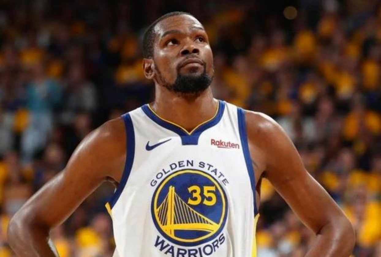 雷速- 杜兰特系列赛共计出战299分钟 