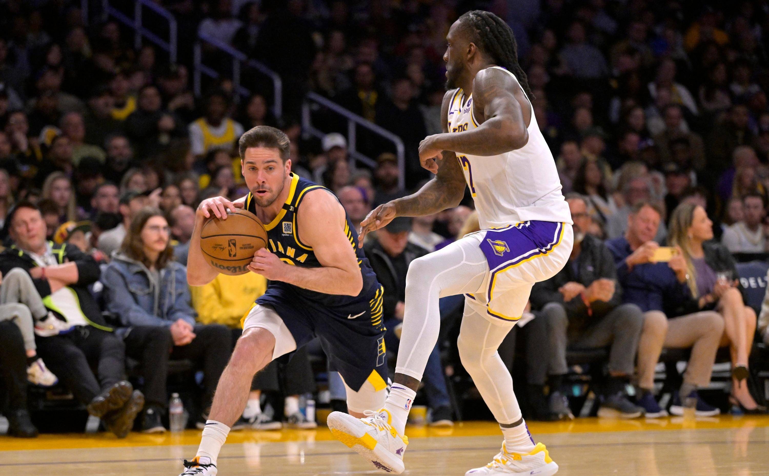 雷速体育-浓眉哥连续五场比赛得分超过突破纪录，MAD挑战极限！的简单介绍