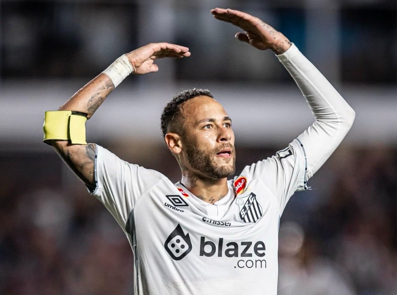 雷速直播-内马尔回归赛场，逆转首场状态亮眼，快船观众沸腾！的简单介绍