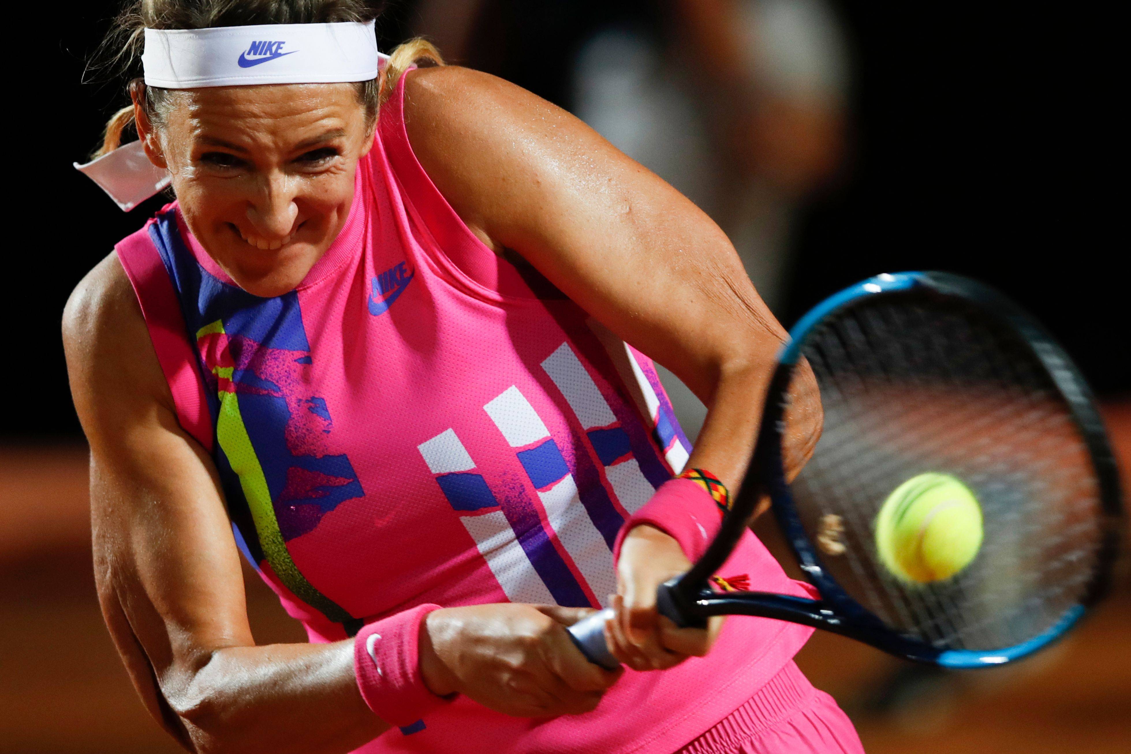 雷速-阿扎伦卡在日本队比赛中关键助攻，战术调整引发热议！的简单介绍